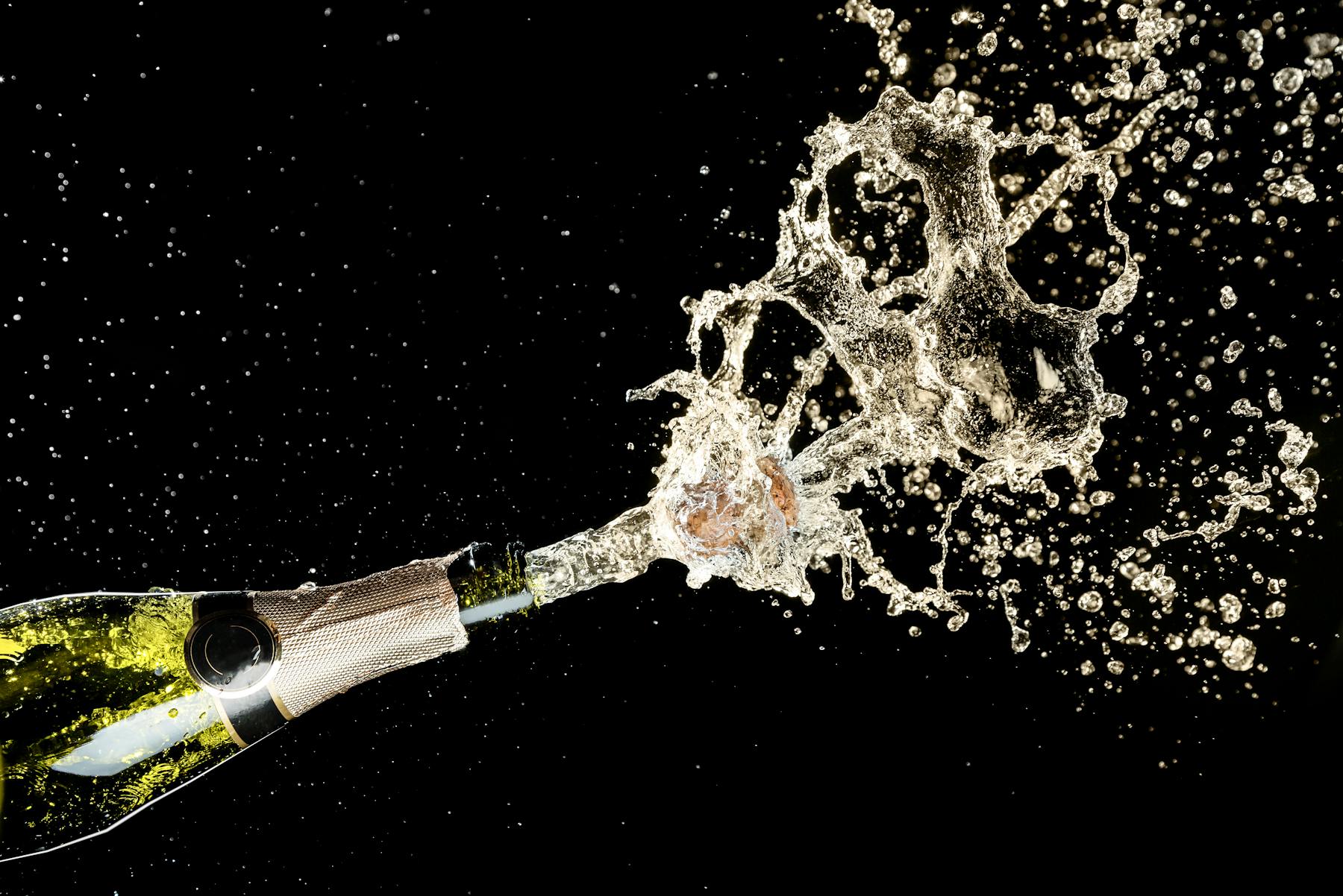 At Christmas, champagne takes centre stage. Brut, demi-sec or doux, U'wine will help you choose the perfect champagne for your festive season!
